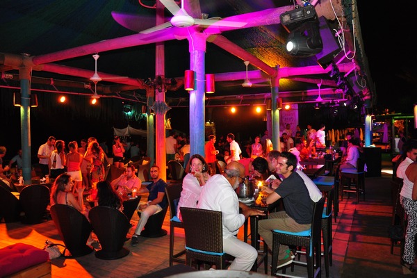 Saturday Night At Edde Sands